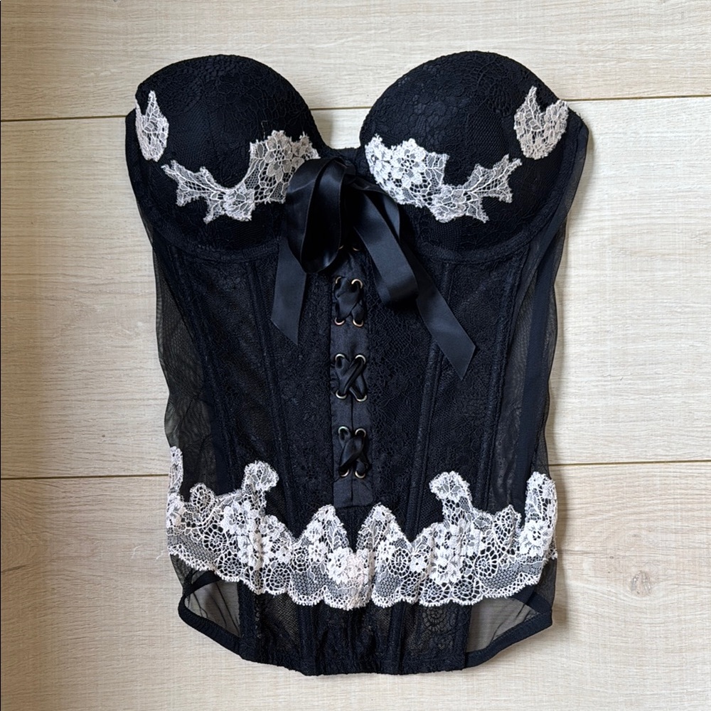 Chic Black Corset with White Lace Details